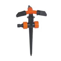 Разбрызгиватель 3-х рукавный на пике TS1037/9516