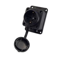 Розетка каучук с заземлением прямая с заглушкой Lezard 106-0400-0103/103