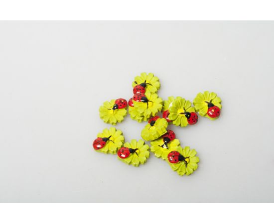 Набор божьих коровок на цветке клеящихся 1,5 см 12 шт  073641