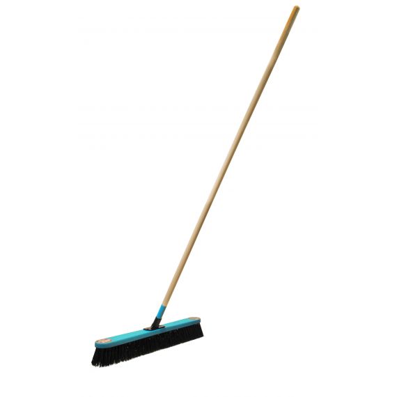 Щётка FINLAND тротуарная 600мм деревянный черенок  2574