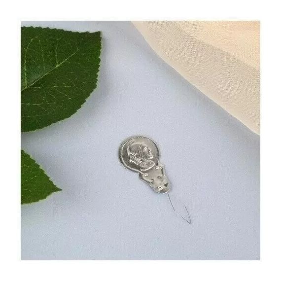 Нитевдеватель металлический 4,3*1,5см  1161159