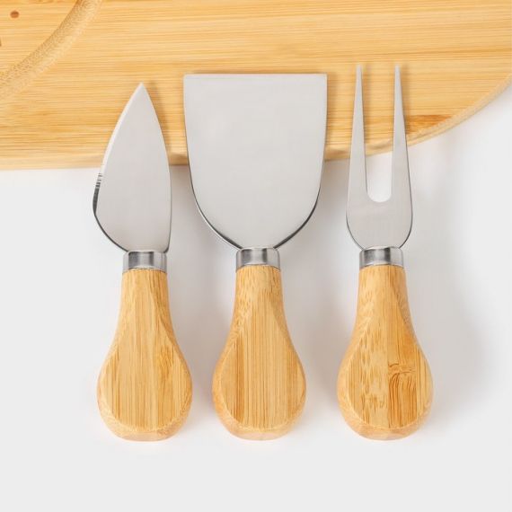 Набор для подачи сыра Доляна Cheese, 3 ножа, доска 32.5×18 см, бамбук  6781027